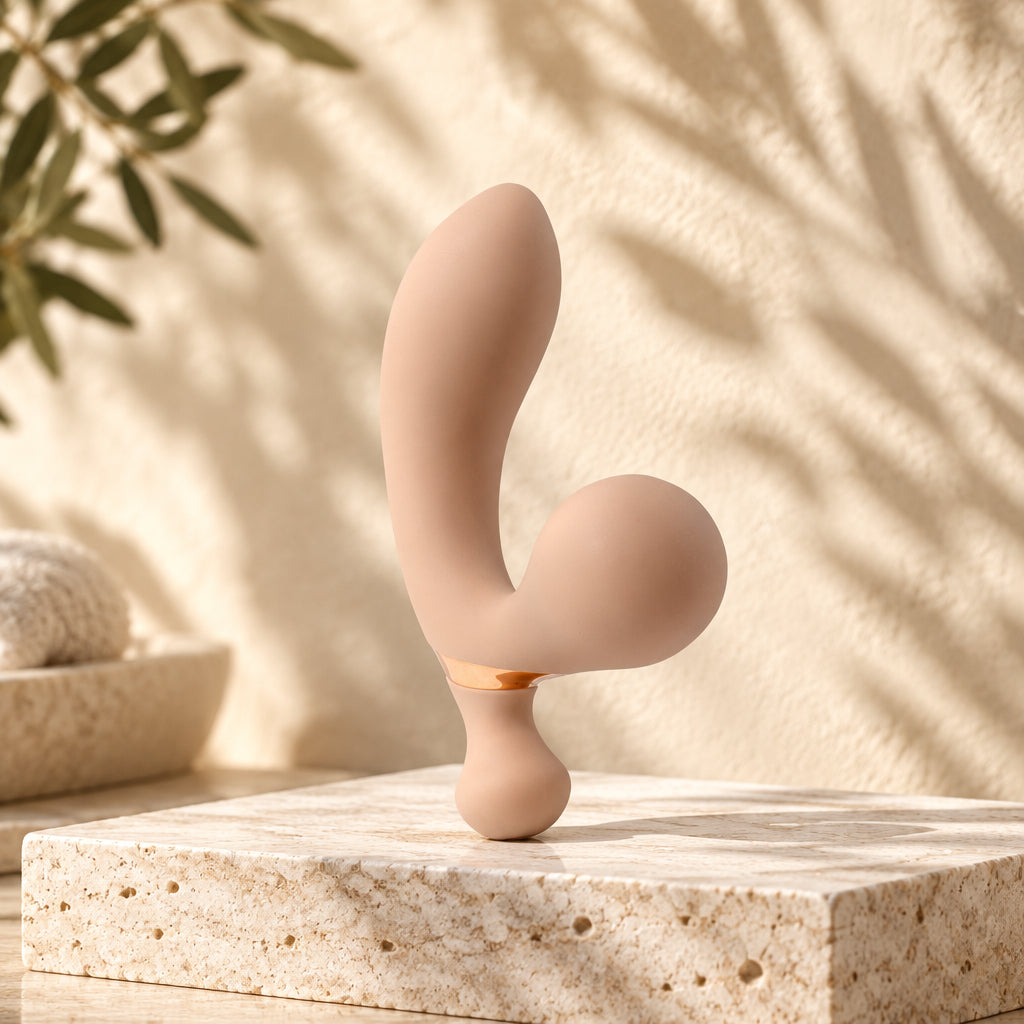 Moto™ Dual Stimulation Vibrator - LUXXXE