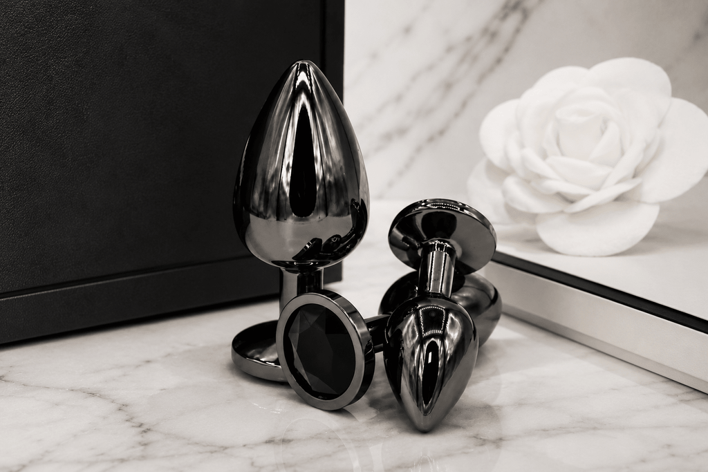 Noir™ Stainless Steel Plug Set - LUXXXE