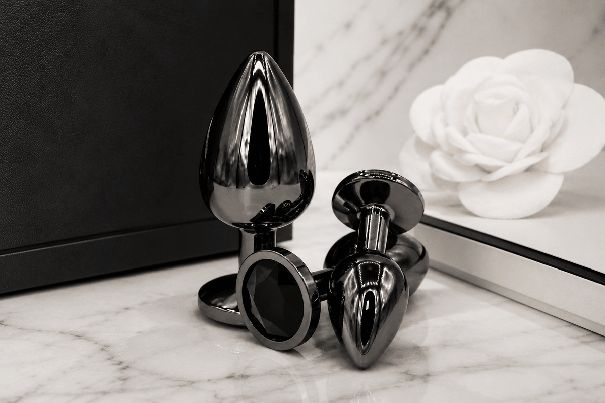 Noir™ Stainless Steel Plug Set - LUXXXE